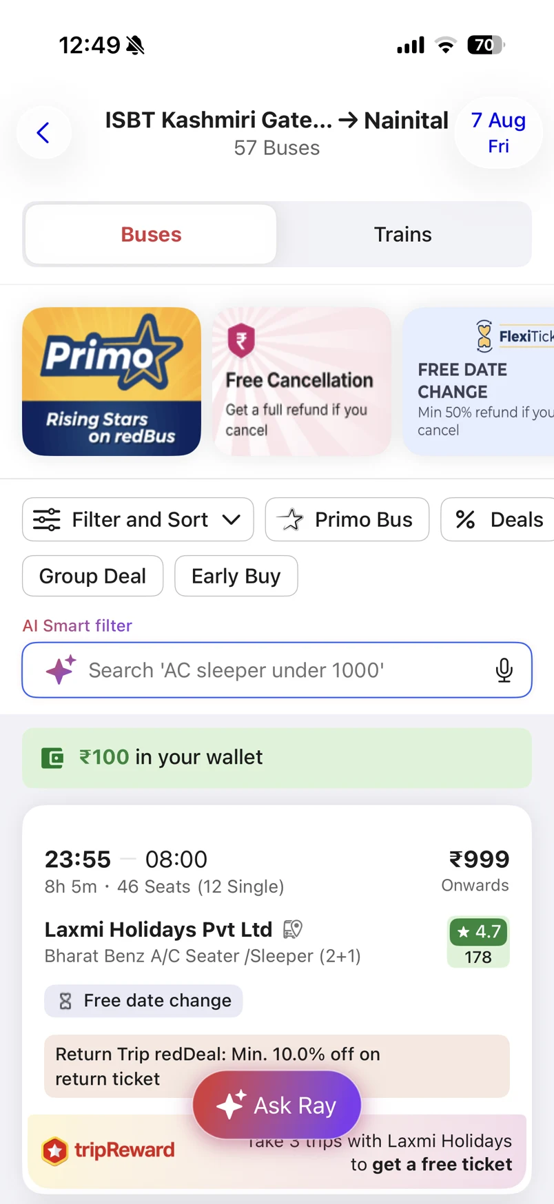 The live RedBus bus list: a FlexiTicket banner, a Free date change badge on one bus, and a 10% return deal.